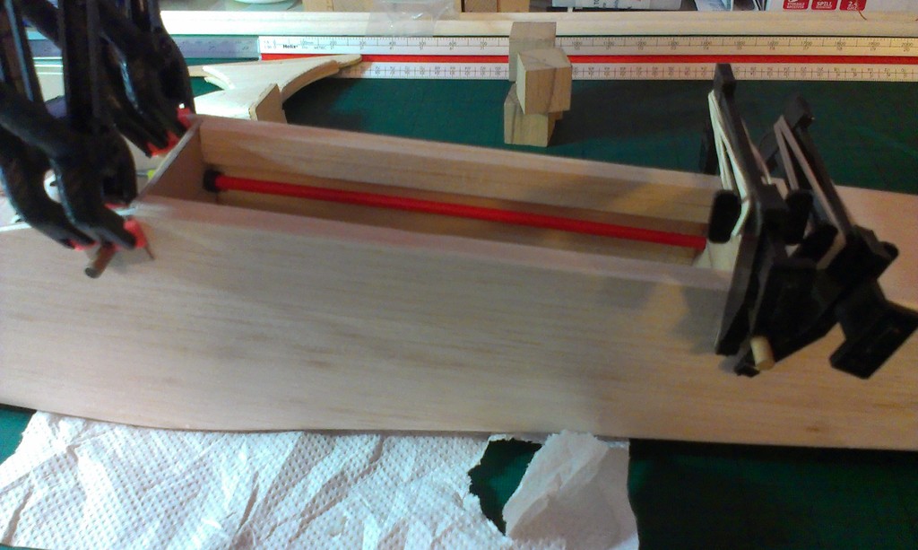 Reinforcing the wing saddle